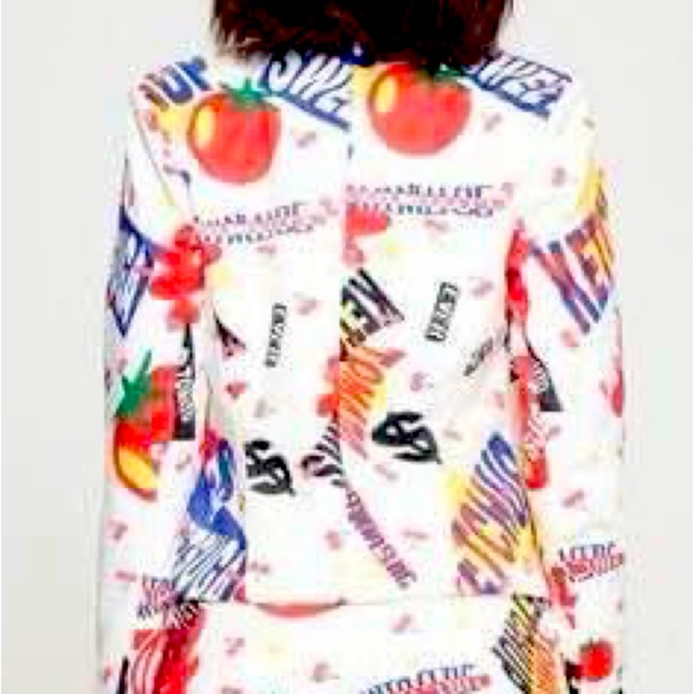 Blazer - Picture 2 of 3